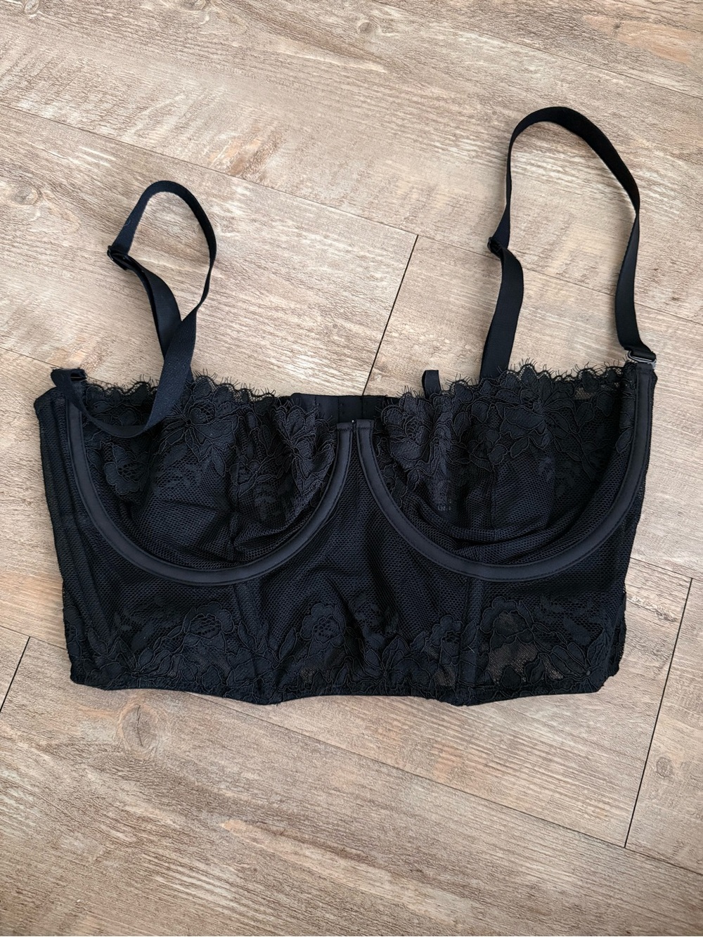 SKIMS - Black Lace Longline Underwire Bralette